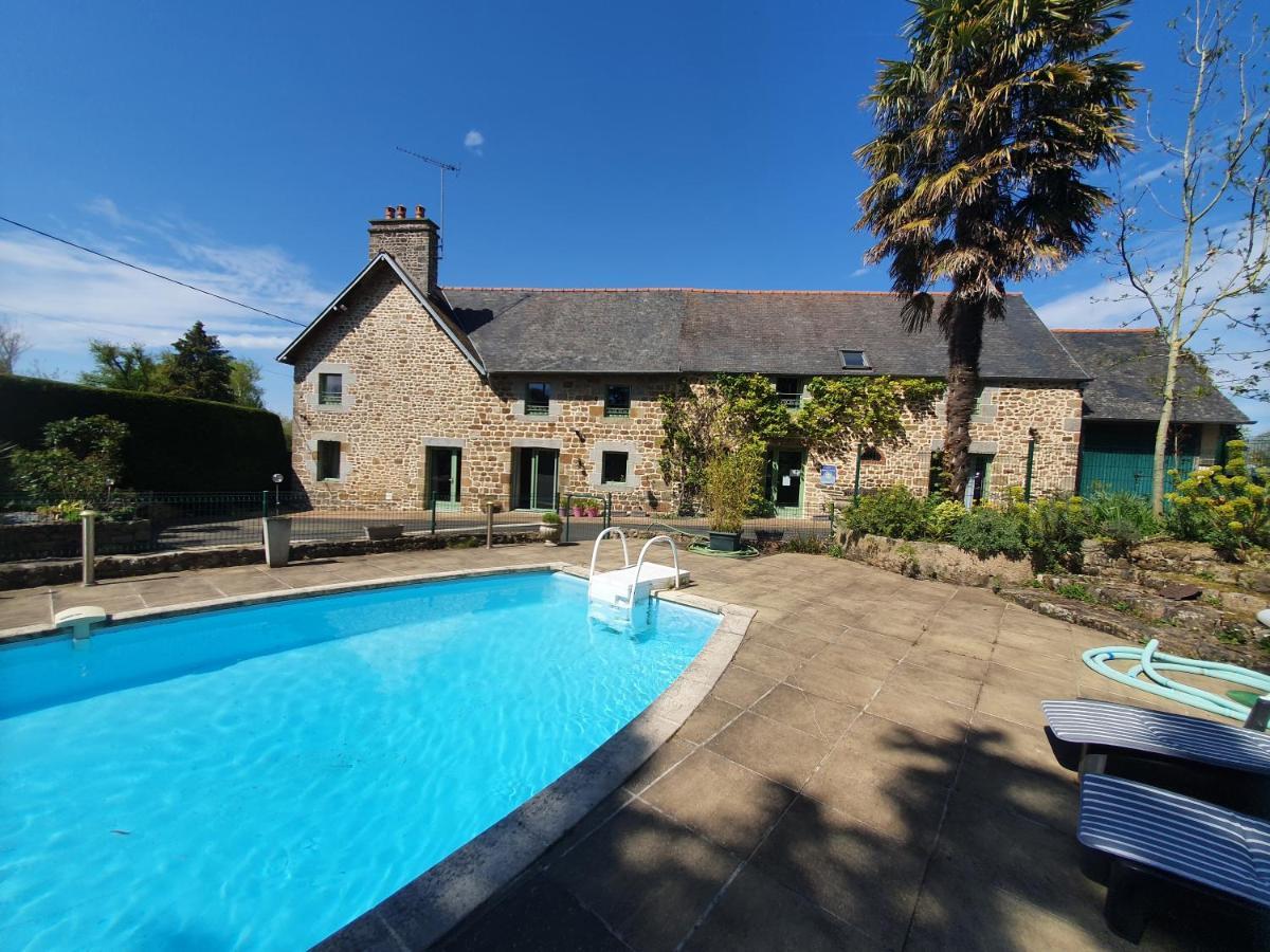 Chambres D'Hotes Avec Piscine Aux Agapanthes De Cromel - Mont Saint Michel 外观 照片